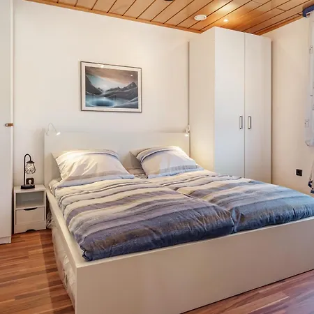 Messe-und-ferien-wohnung アパート *